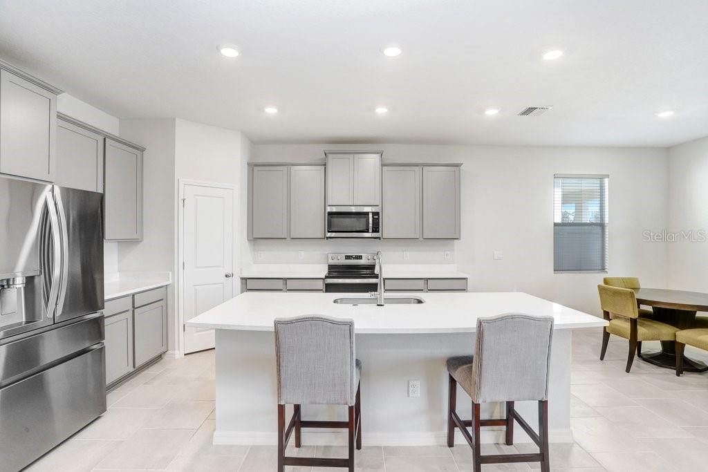 AVALON PK WEST-NORTH PHS 2 4 5 - Residential