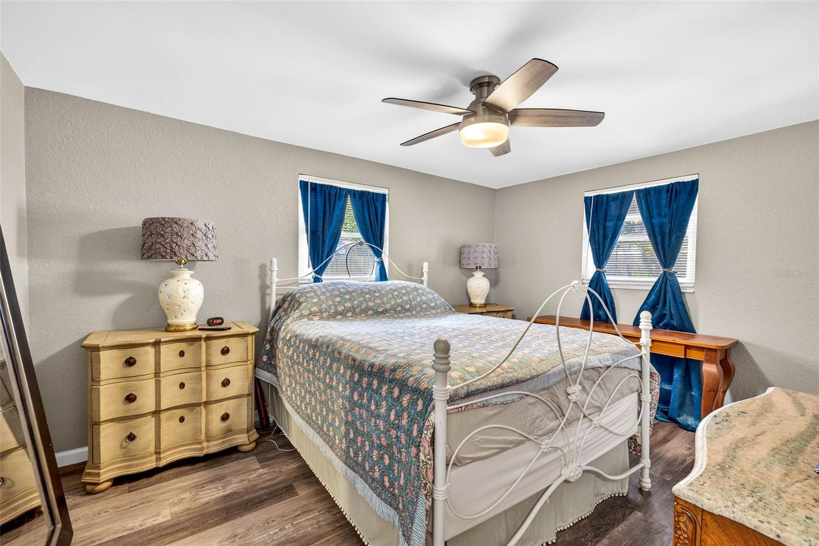 TRENTWOOD MANOR - Residential