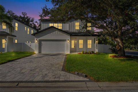 Photo of 10198 Hodson Place, Seminole, FL 33776 (MLS # TB8500446)