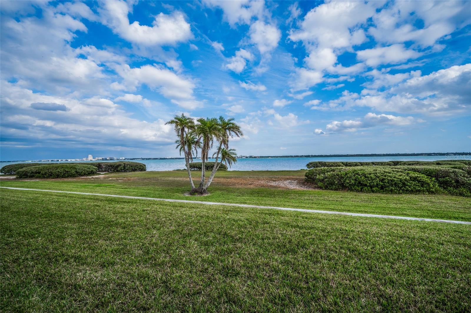 SAND KEY CONDO-BAYSIDE GARDENS II - Residential