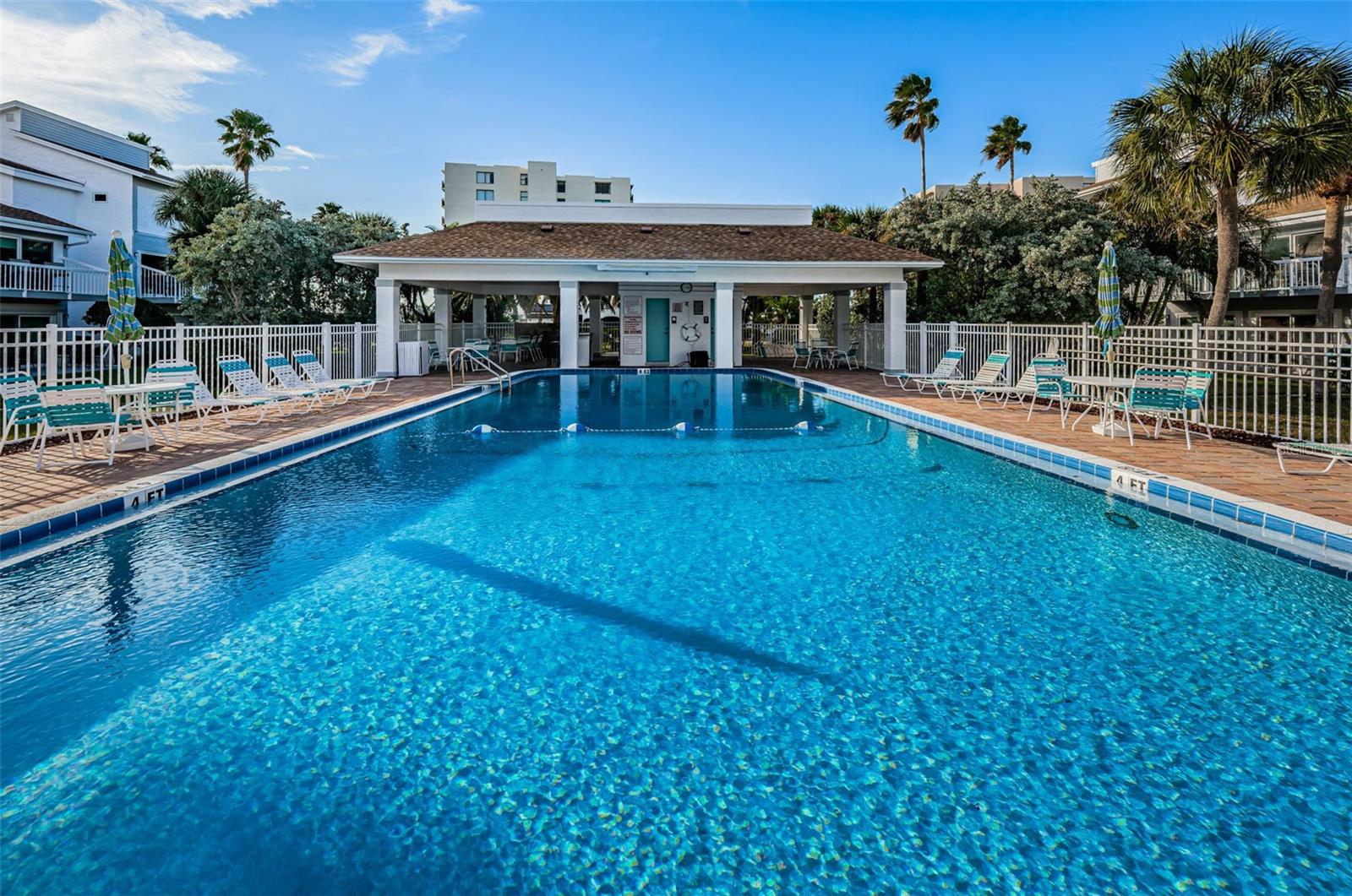 SAND KEY CONDO-BAYSIDE GARDENS II - Residential