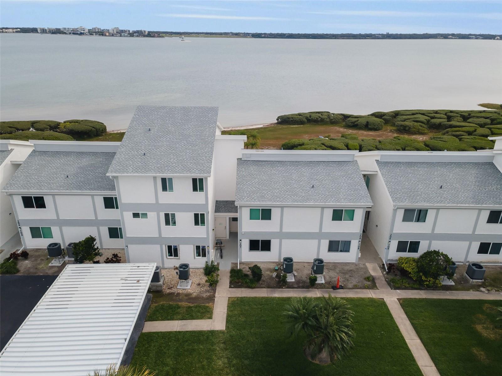 SAND KEY CONDO-BAYSIDE GARDENS II - Residential