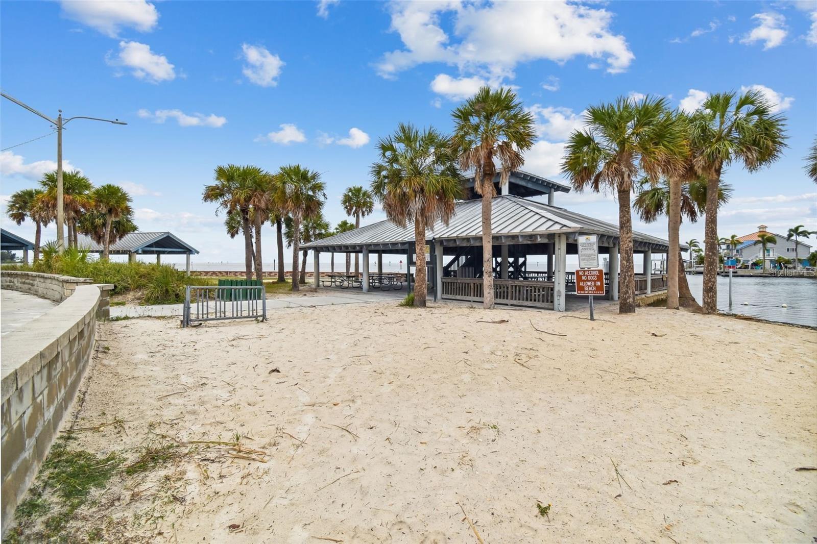 HUDSON BEACH ESTATES - Residential