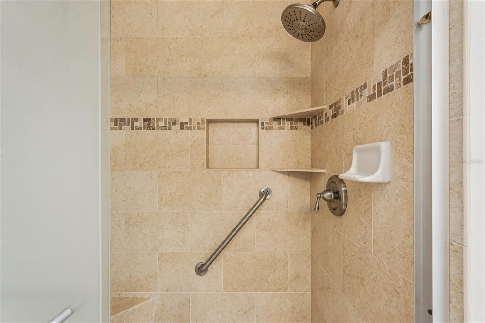 HIGHGATE IV CONDO - Residential