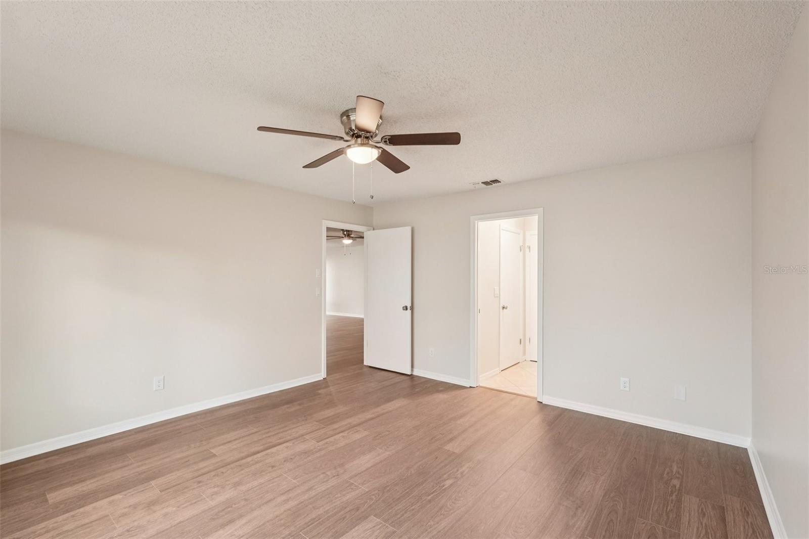 HIGHGATE IV CONDO - Residential