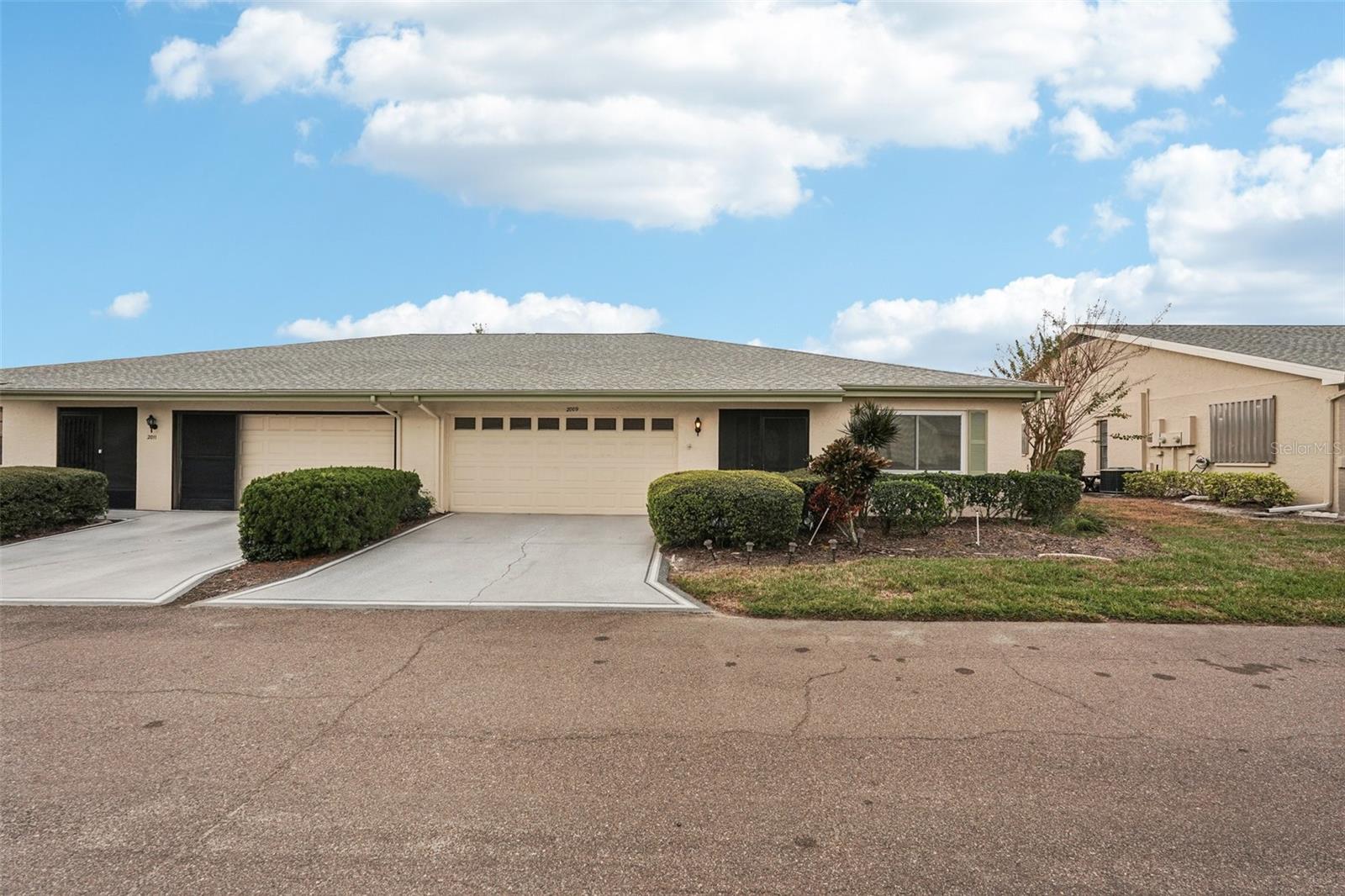 HIGHGATE IV CONDO - Residential