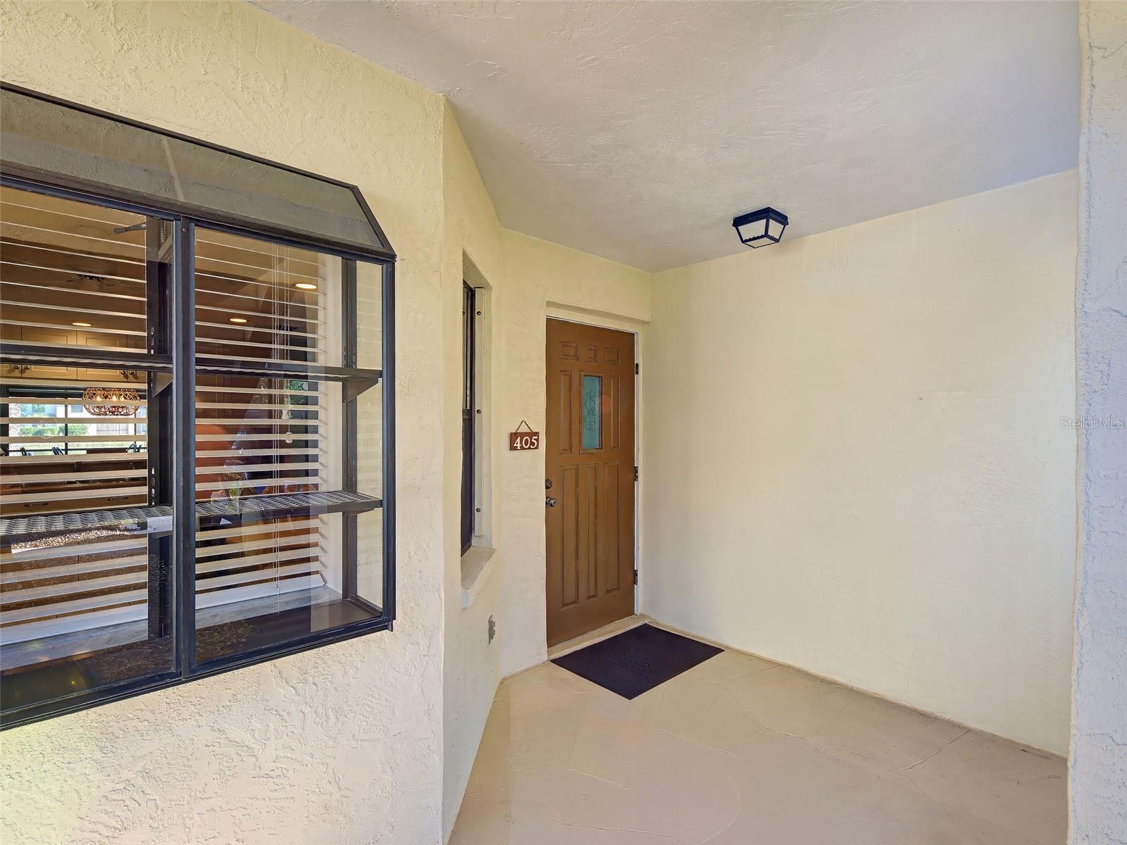 405 PINE HOLLOW CIRCLE 405