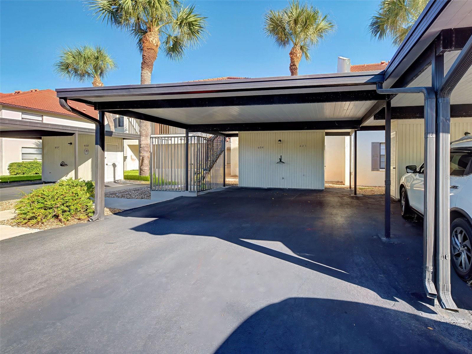 405 PINE HOLLOW CIRCLE 405