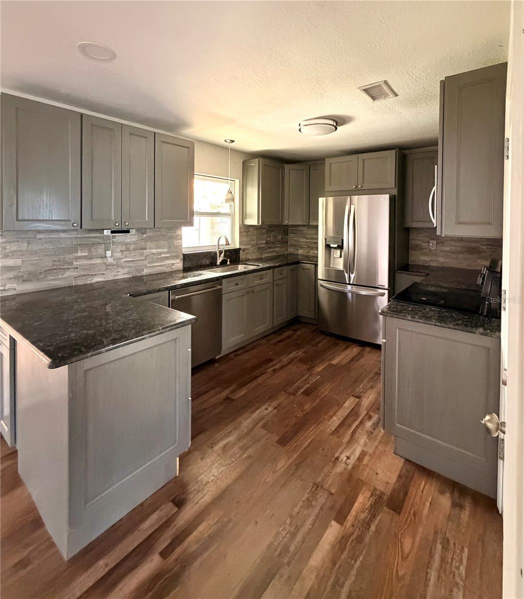 COLLEGE HEIGHTS - Residential