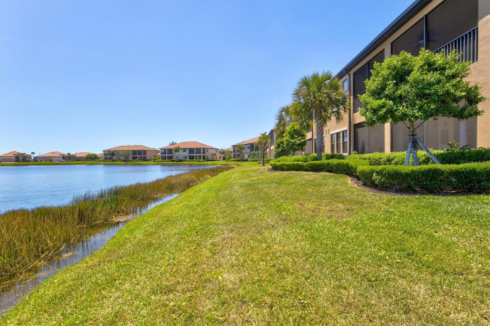 SARASOTA NATIONAL - Residential