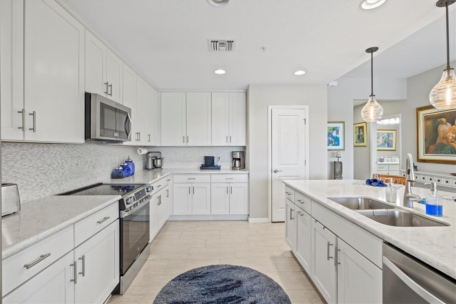 SARASOTA NATIONAL - Residential