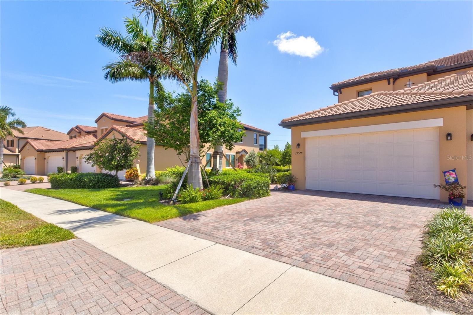 SARASOTA NATIONAL - Residential
