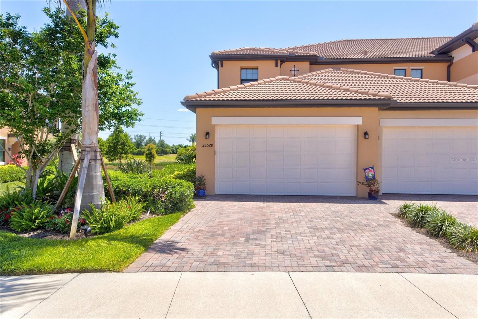 SARASOTA NATIONAL - Residential