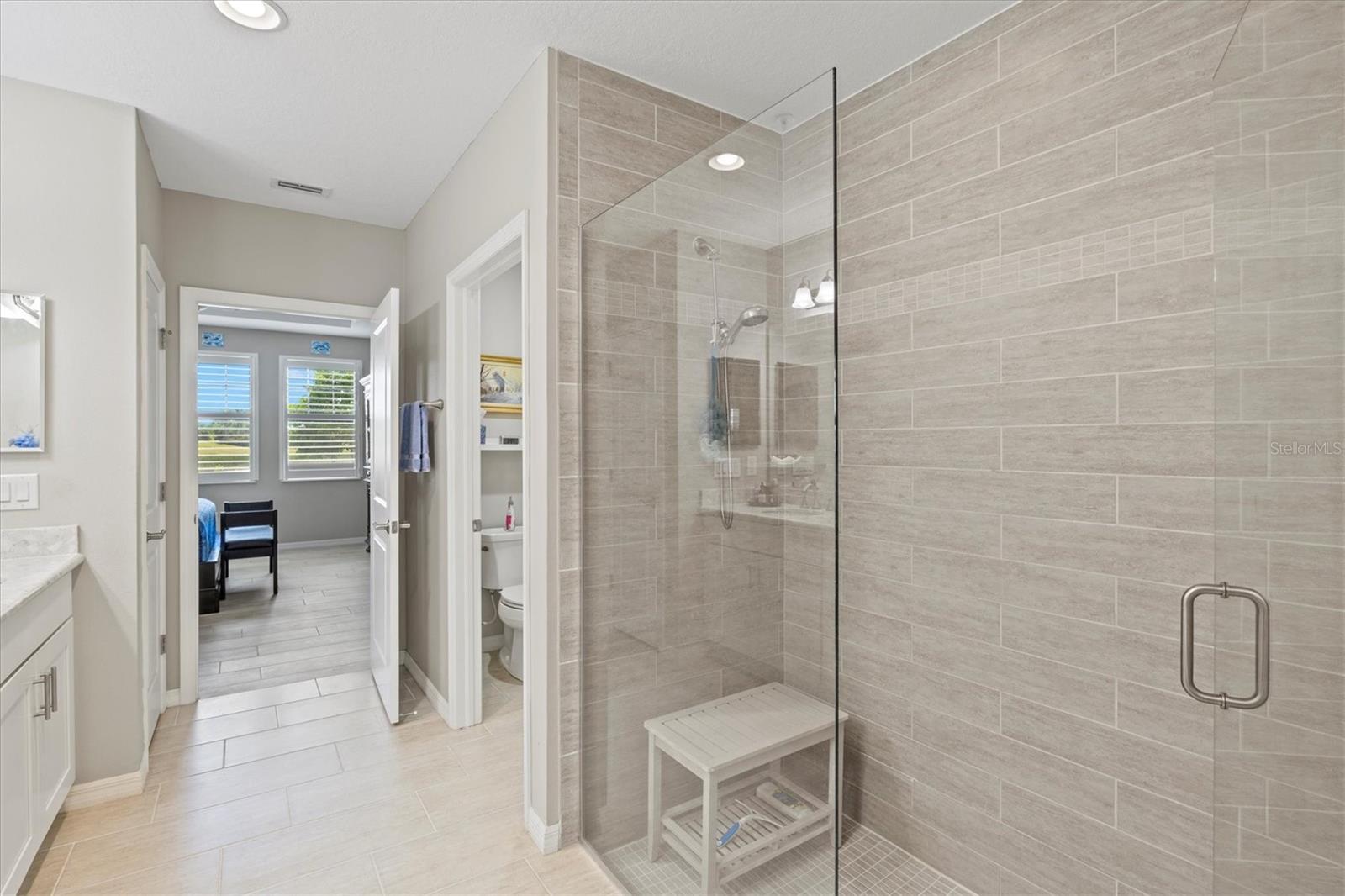 SARASOTA NATIONAL - Residential