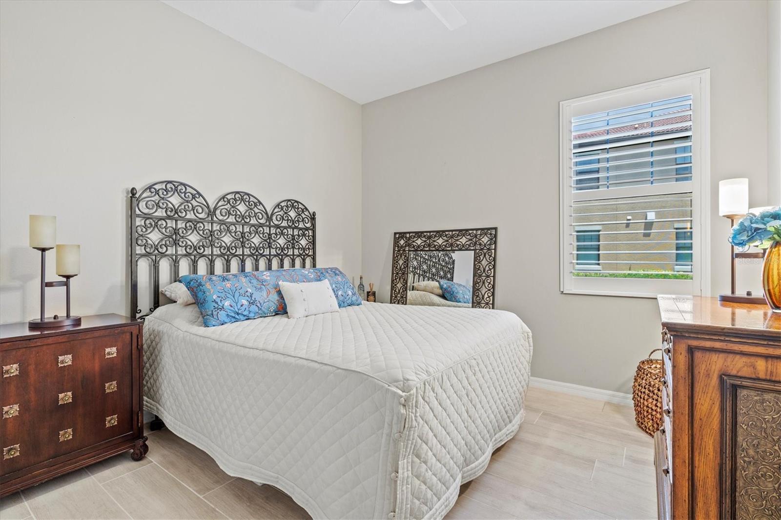 SARASOTA NATIONAL - Residential