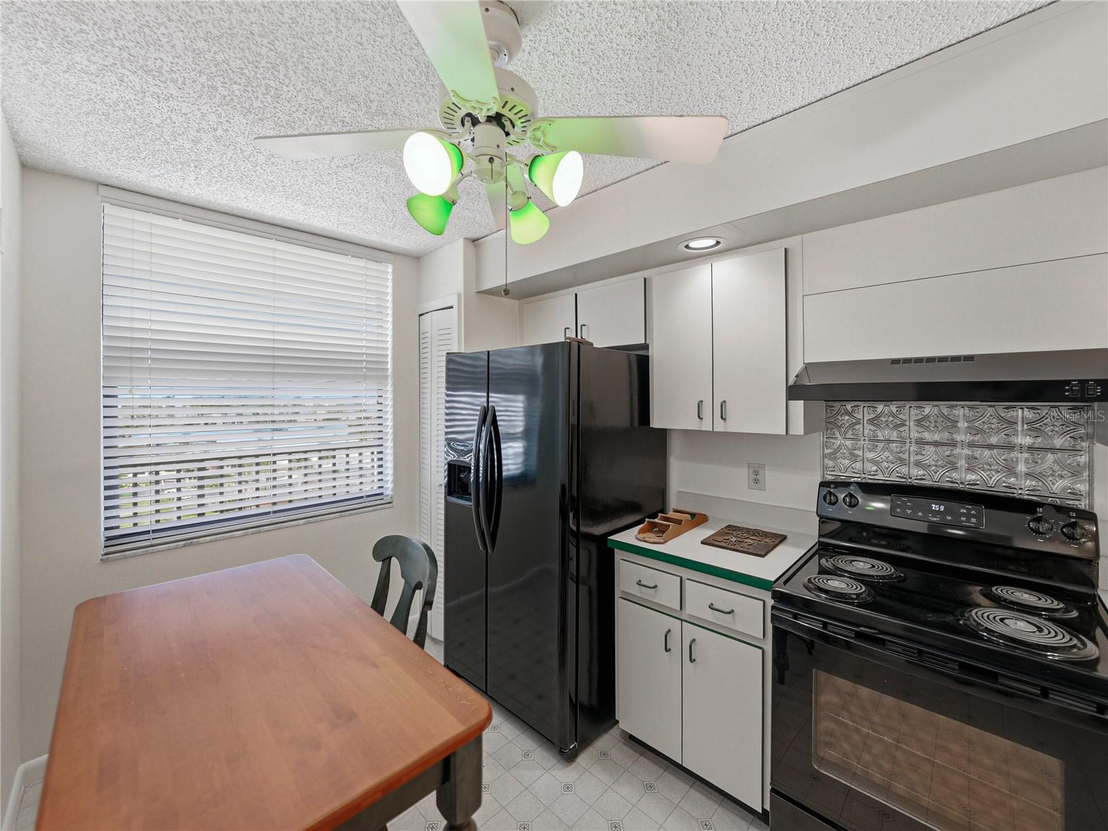 BAY ISLAND GROUP 14 - Residential