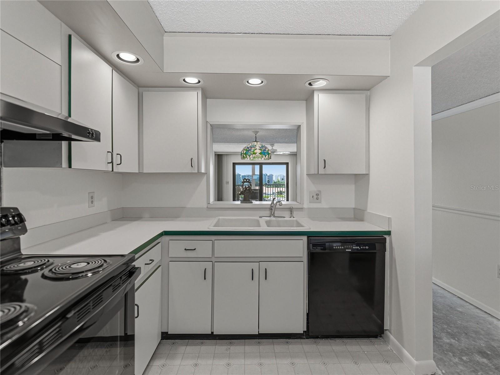 BAY ISLAND GROUP 14 - Residential