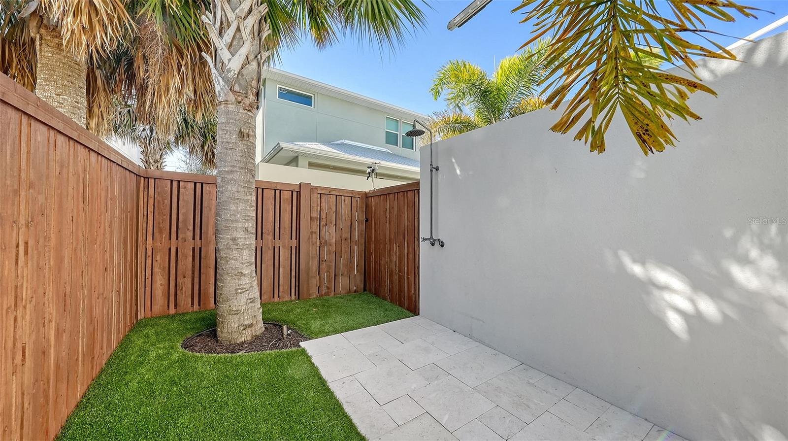 THE HOMES OF LAUREL PARK - Residential