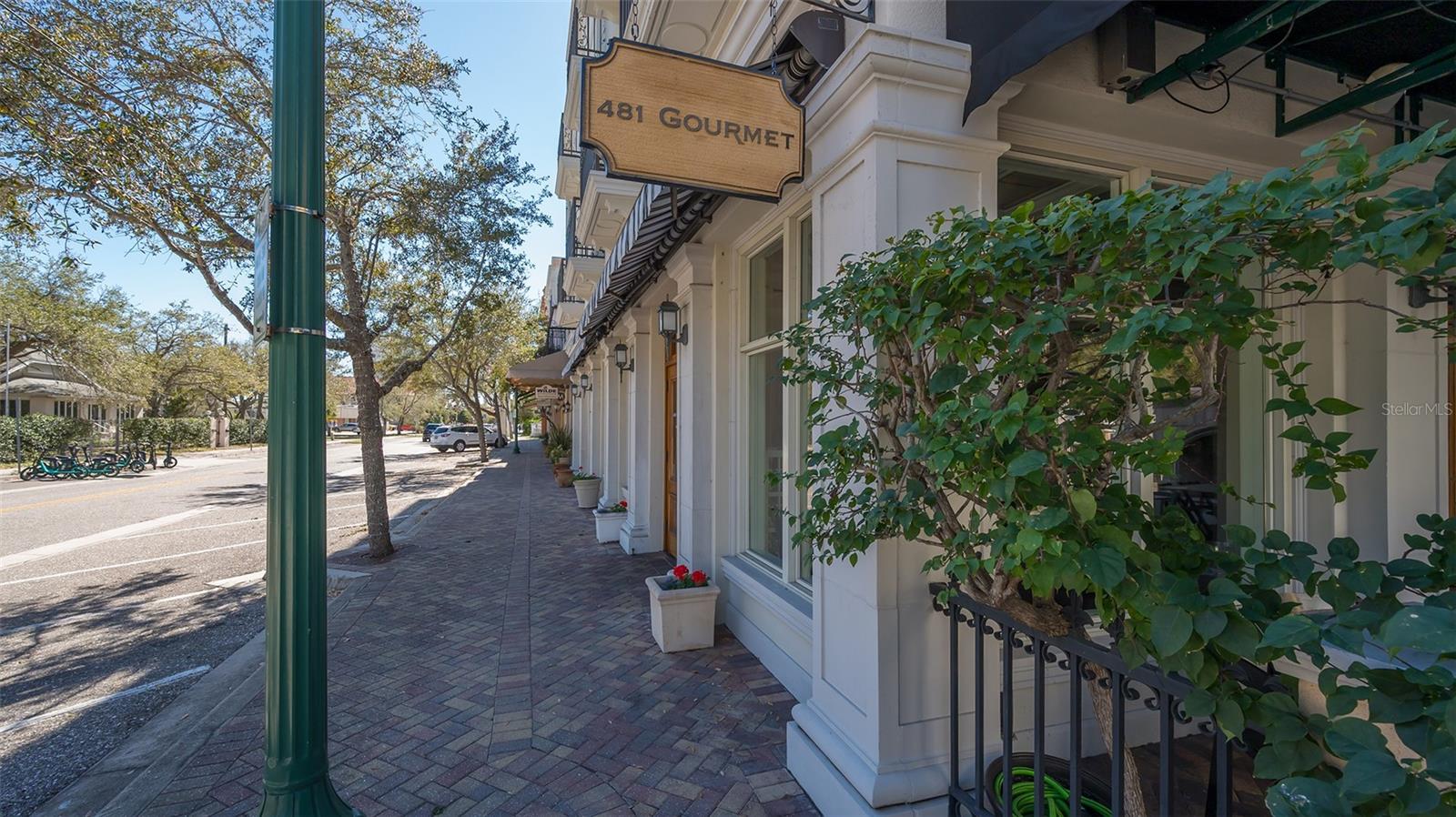 THE HOMES OF LAUREL PARK - Residential