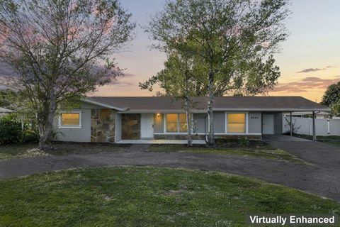 A home in PORT CHARLOTTE