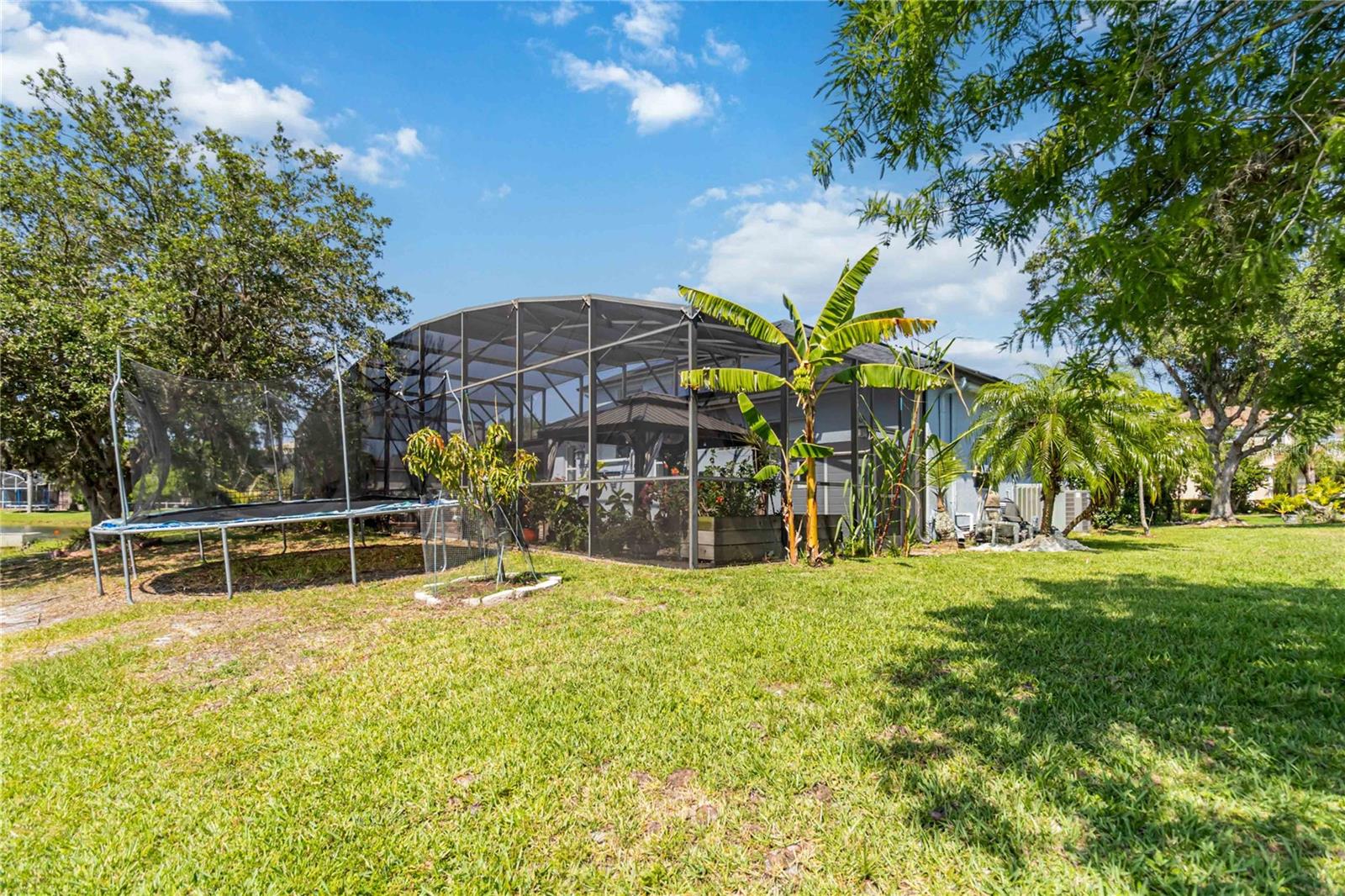 WATERFORD CHASE VILLAGE TR F - Residential Lease