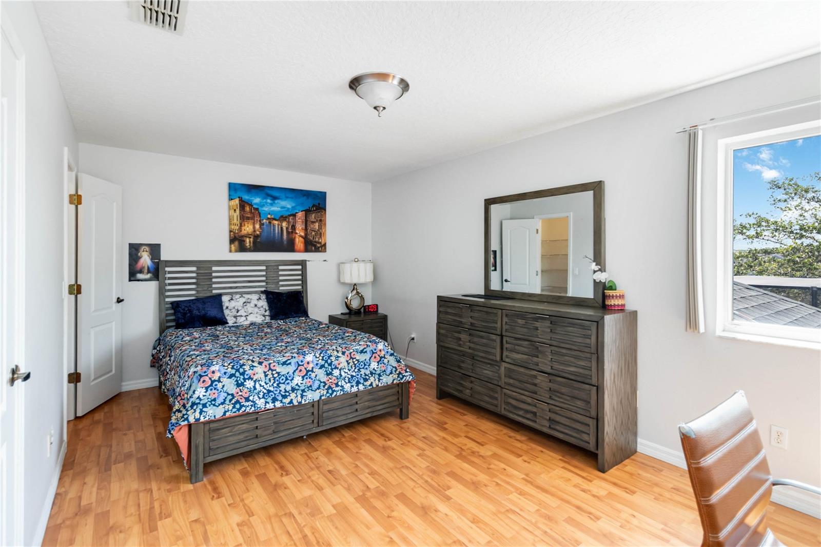 WATERFORD CHASE VILLAGE TR F - Residential Lease