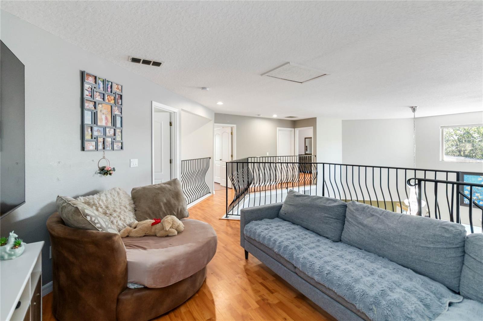 WATERFORD CHASE VILLAGE TR F - Residential Lease