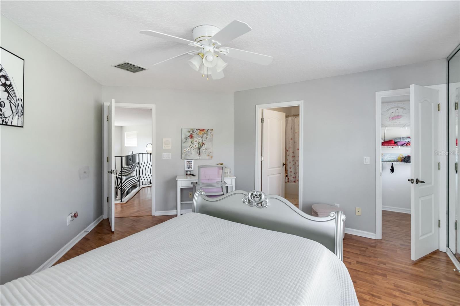 WATERFORD CHASE VILLAGE TR F - Residential Lease