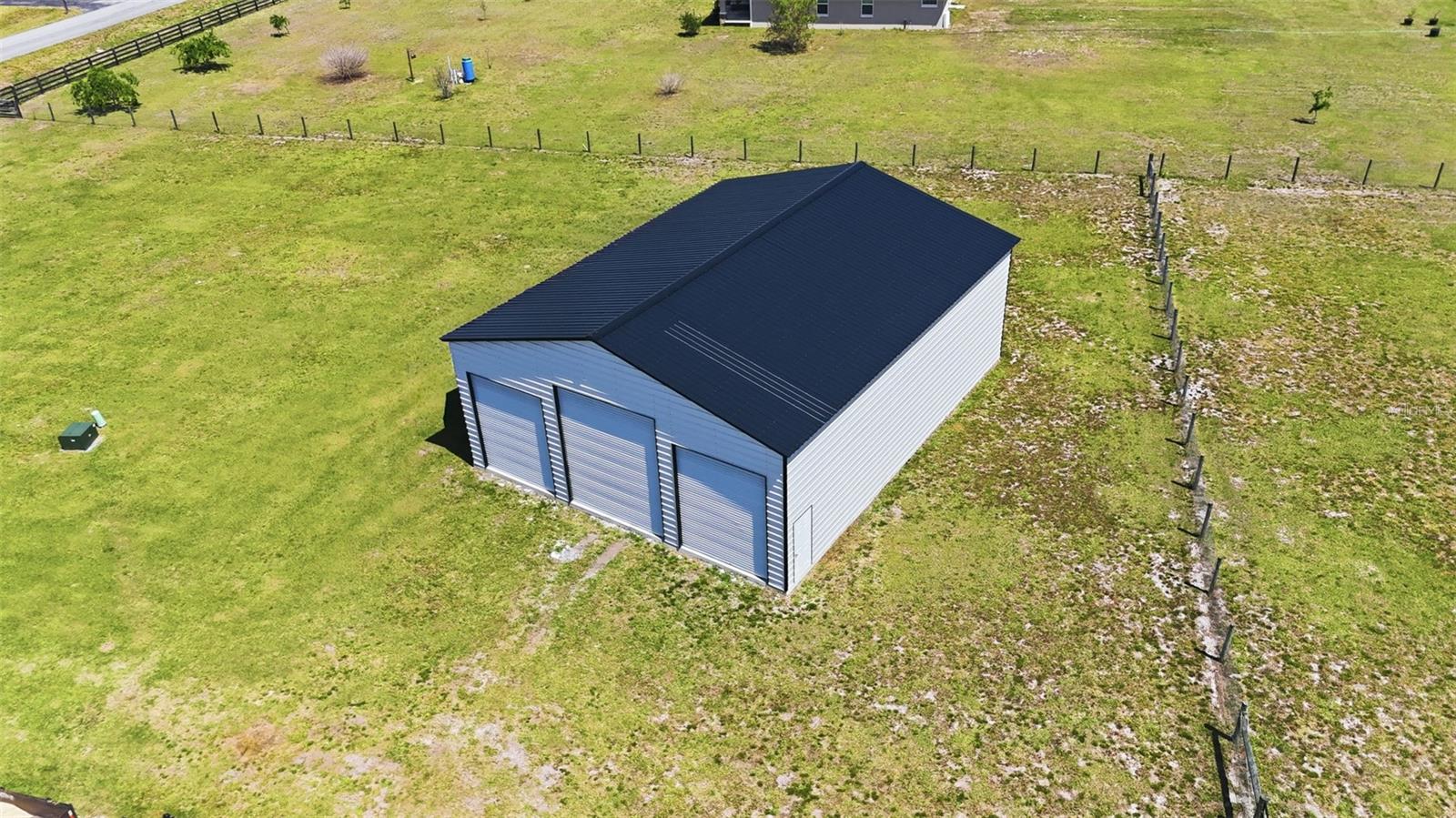 TWIN T OAKS - Residential