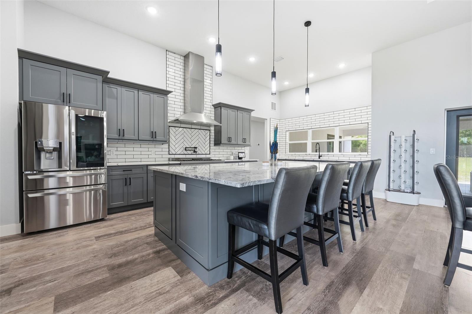 TWIN T OAKS - Residential
