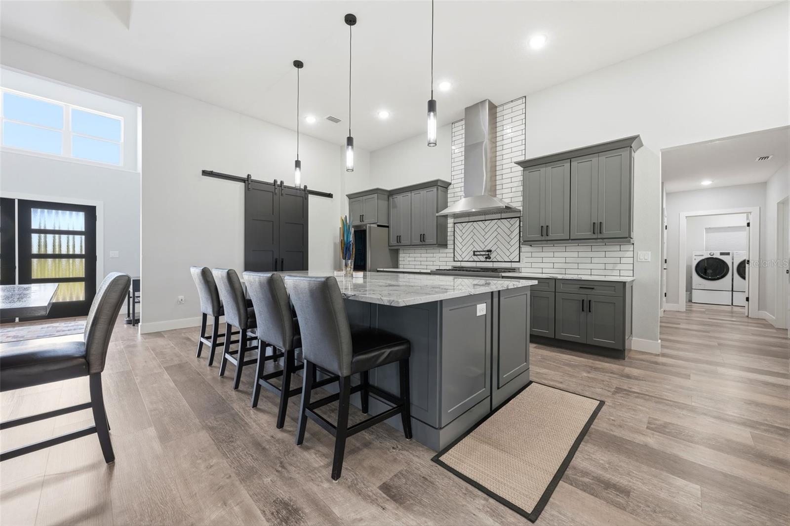 TWIN T OAKS - Residential
