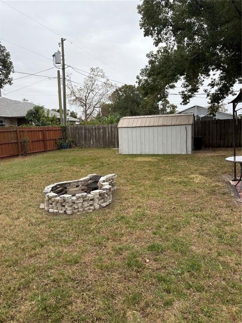 A home in DELTONA