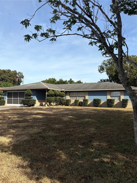 A home in DELTONA