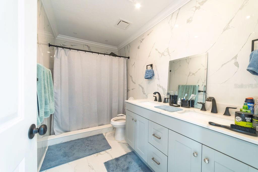 TOWNN COUNTRY PARK UN 27 - Residential