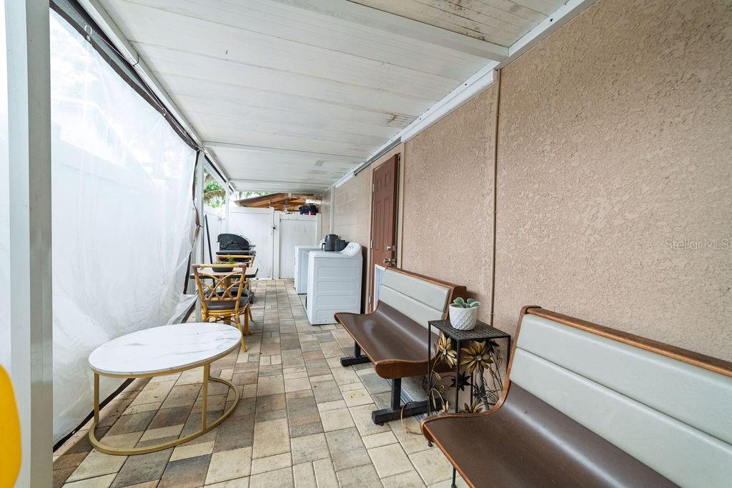 TOWNN COUNTRY PARK UN 27 - Residential