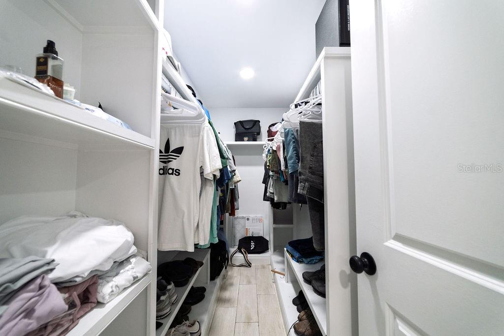 TOWNN COUNTRY PARK UN 27 - Residential