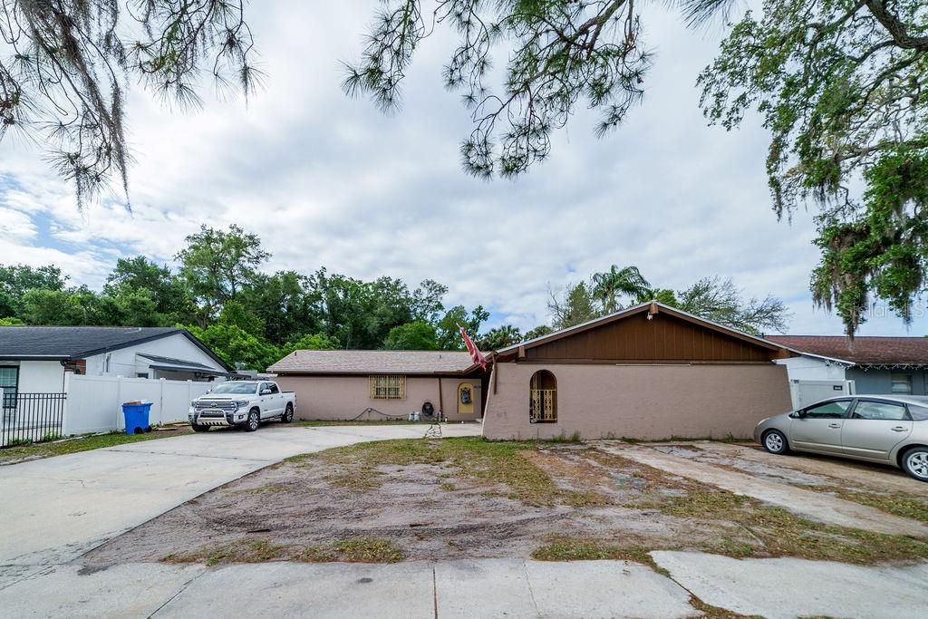 Photo of 8006 Jackson Springs Road, Tampa, FL 33615 (MLS # TB8494142)