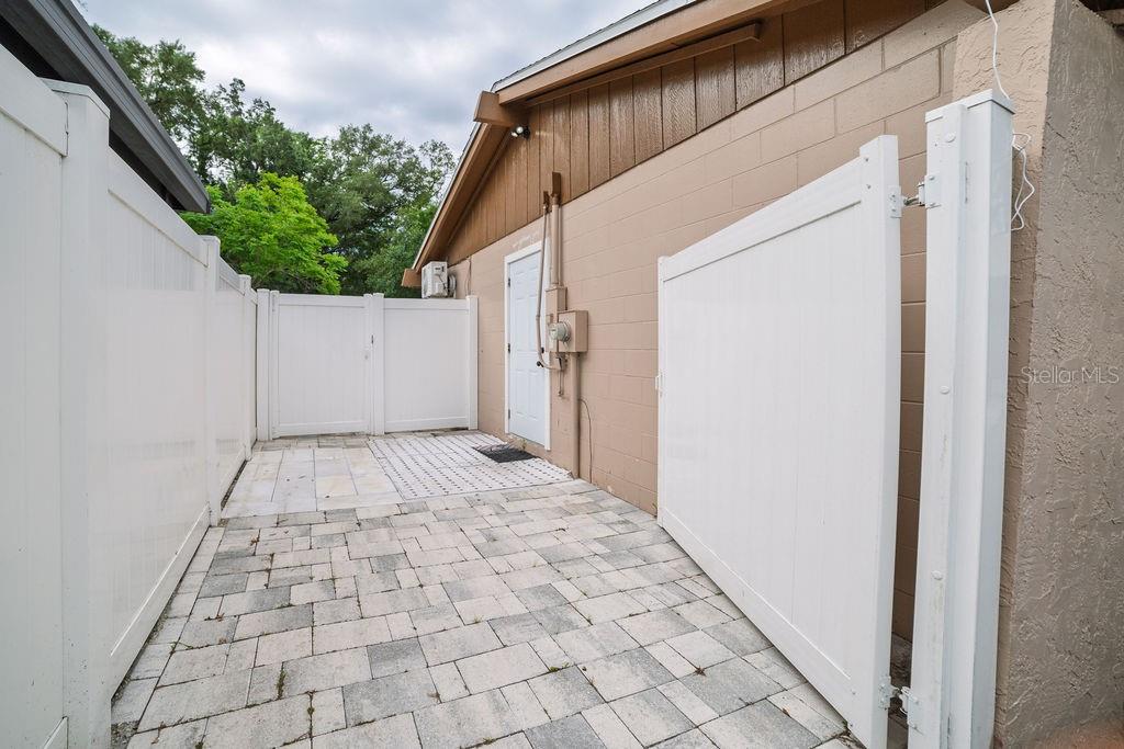 TOWNN COUNTRY PARK UN 27 - Residential