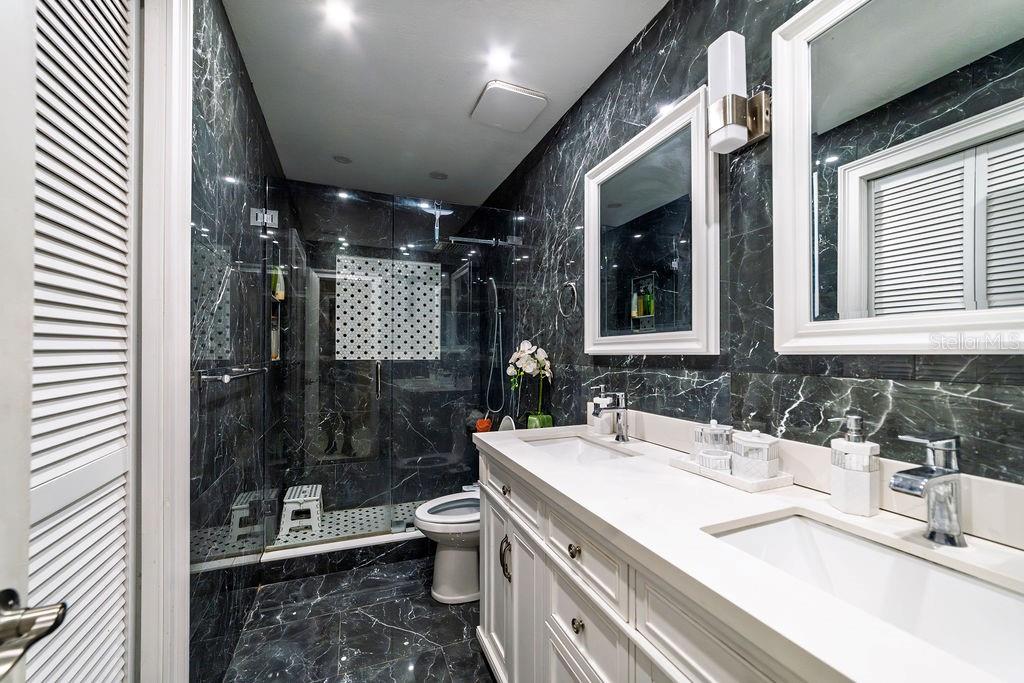 TOWNN COUNTRY PARK UN 27 - Residential