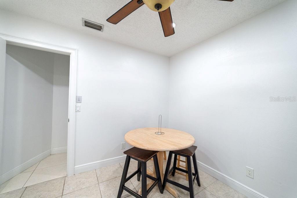 TOWNN COUNTRY PARK UN 27 - Residential