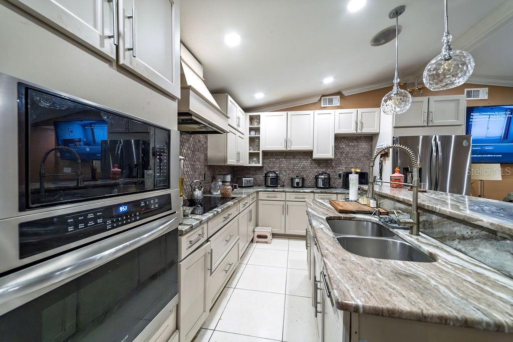 TOWNN COUNTRY PARK UN 27 - Residential