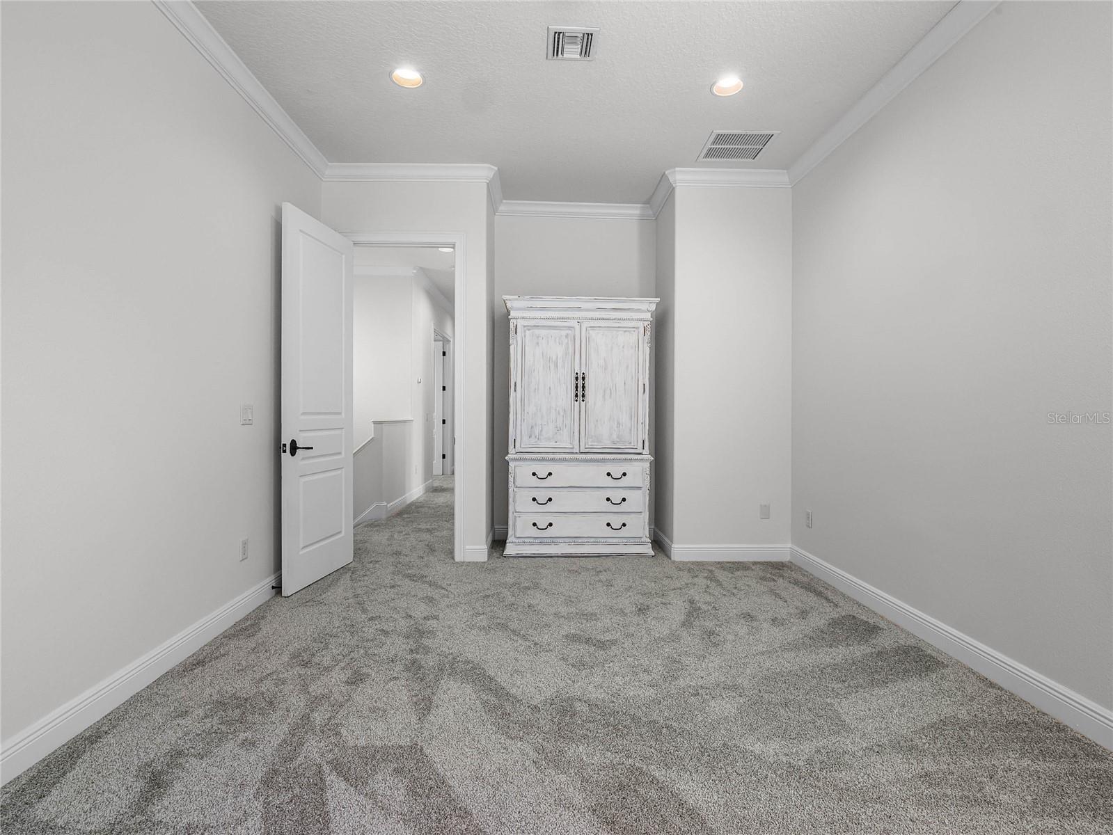 KEENES POINTE - Residential