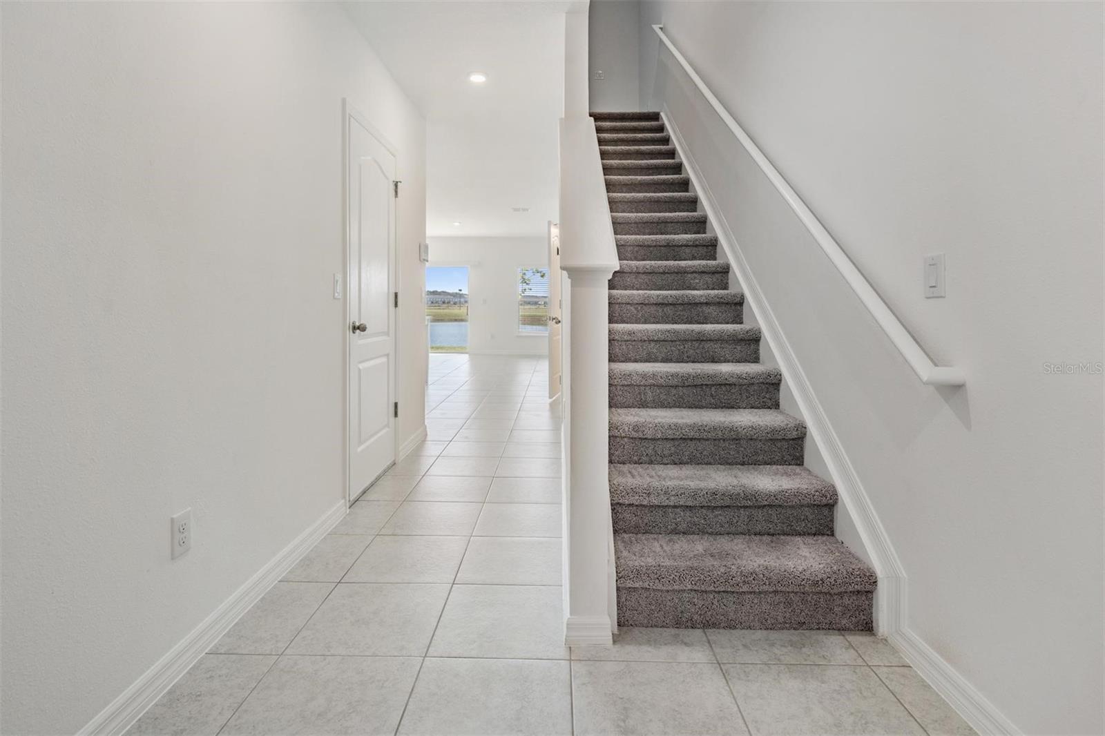 MIRADA LAGOON COMMUNITY - Residential Lease