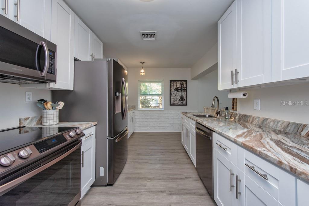 ROLLING HEIGHTS - Residential