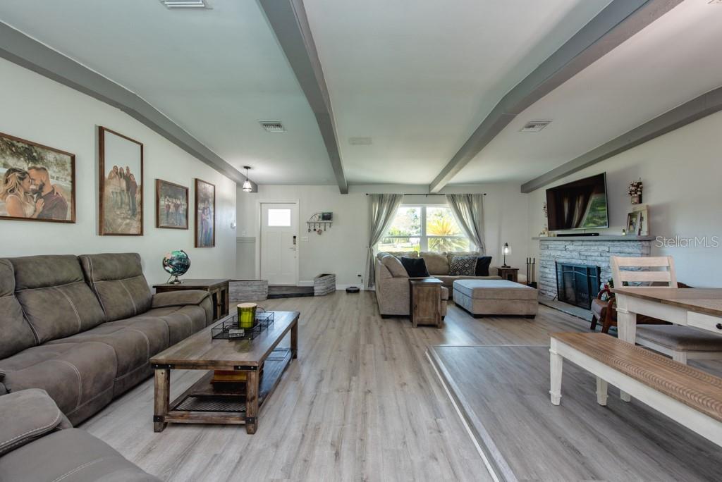 ROLLING HEIGHTS - Residential