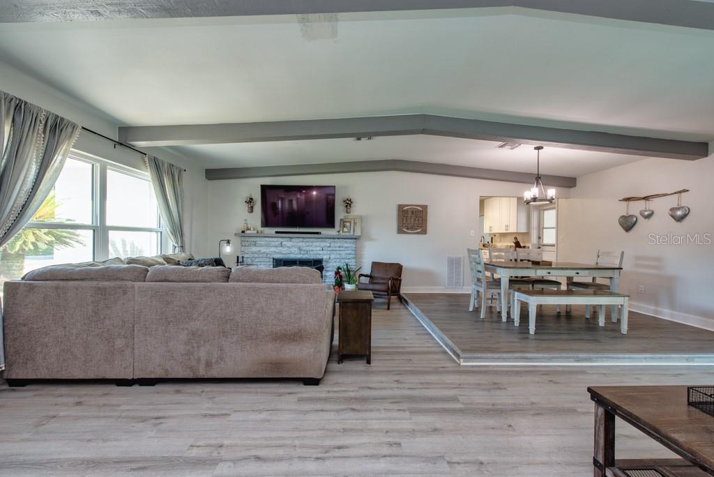 ROLLING HEIGHTS - Residential