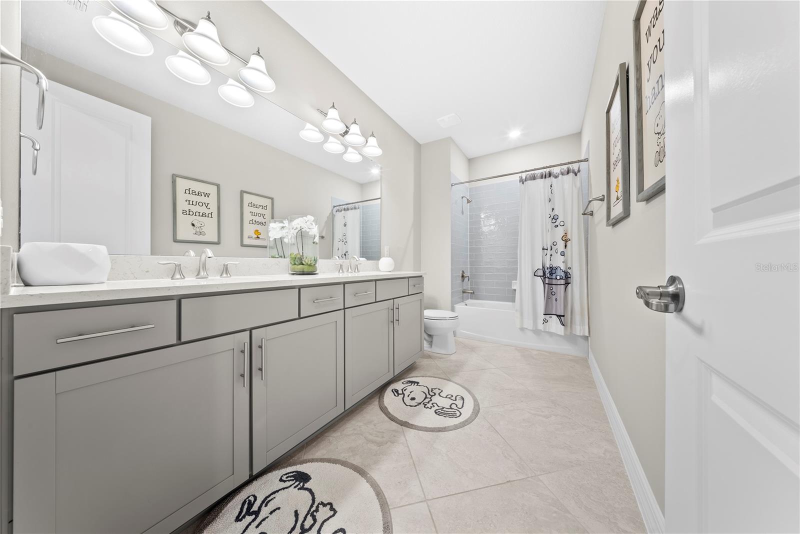 PHILLIPS GROVE - Residential