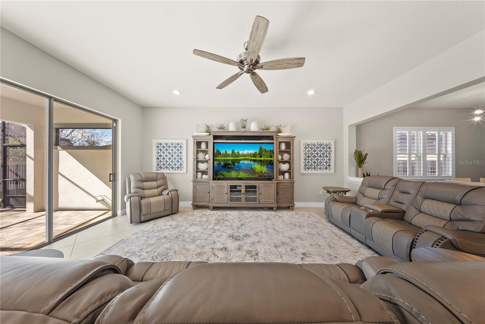 PHILLIPS GROVE - Residential