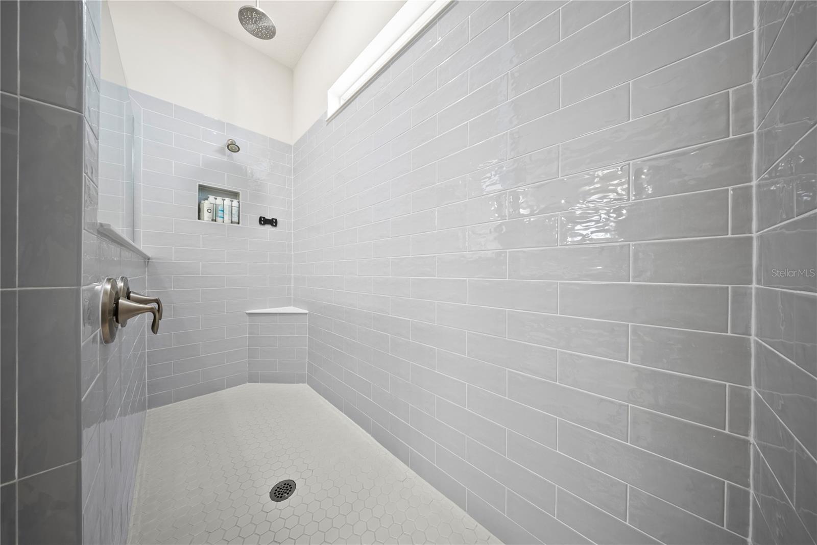 PHILLIPS GROVE - Residential