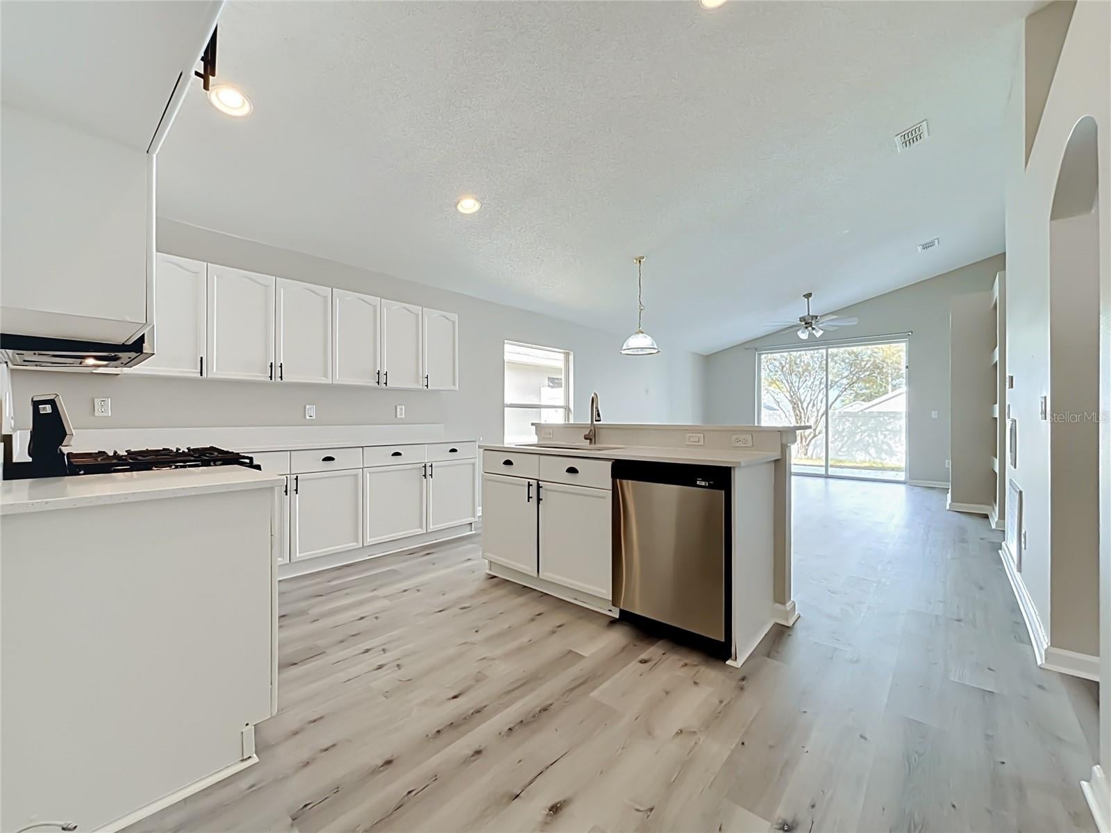 2712 WILSHIRE ROAD
